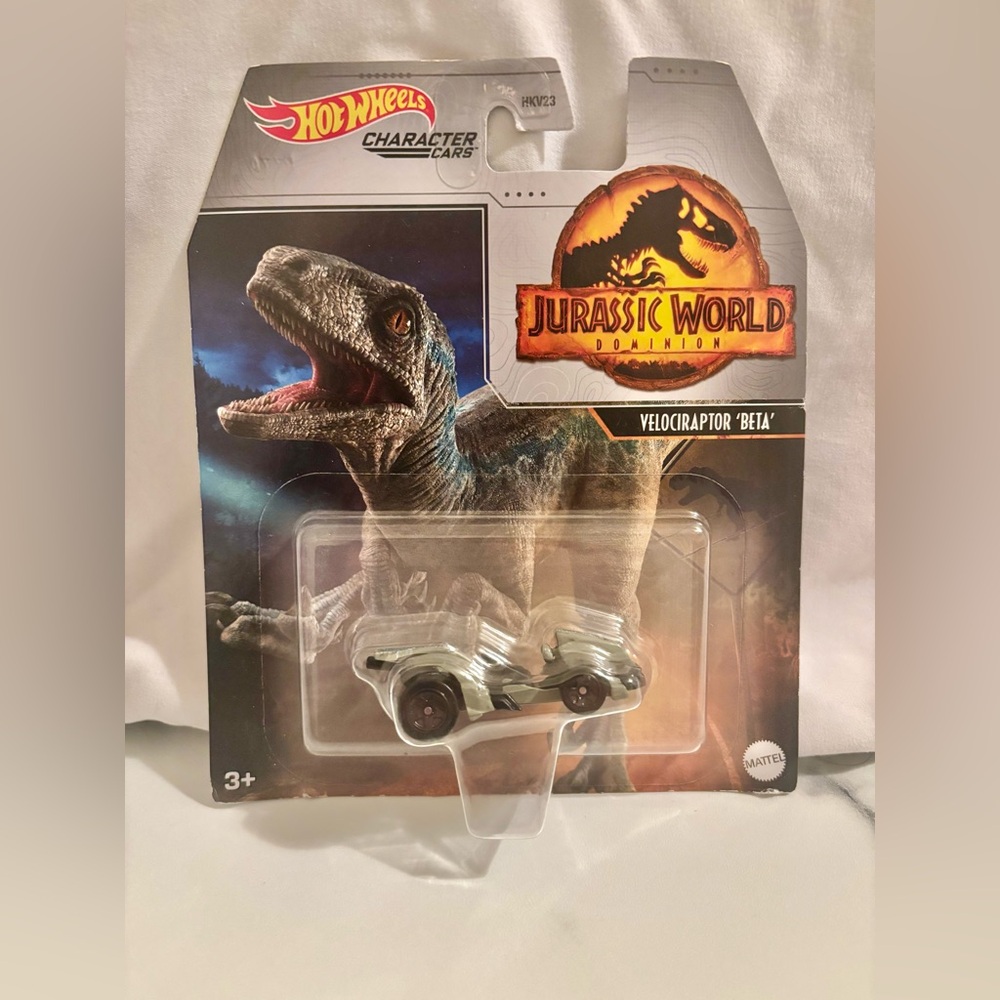 HOT WHEELS JURRASIC WORLD VELOCIRAPTOR “BETA”